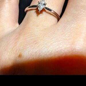 Brilliant Marquis diamond ring